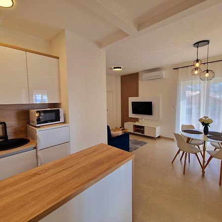 Apartment Ana - Gradac غراداك المظهر الخارجي الصورة